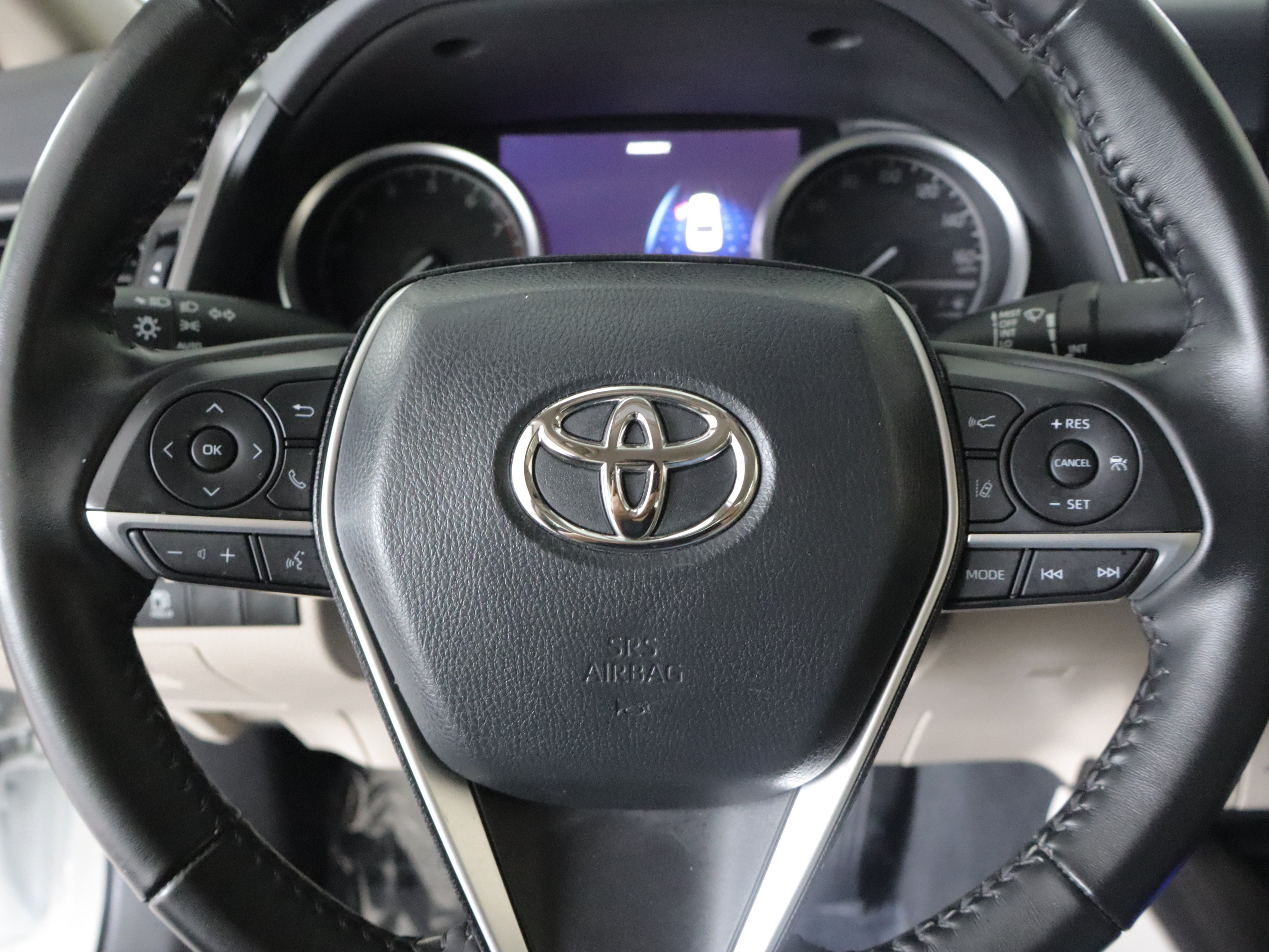 Used 2023 Toyota Camry XLE AWD/4WD image 13