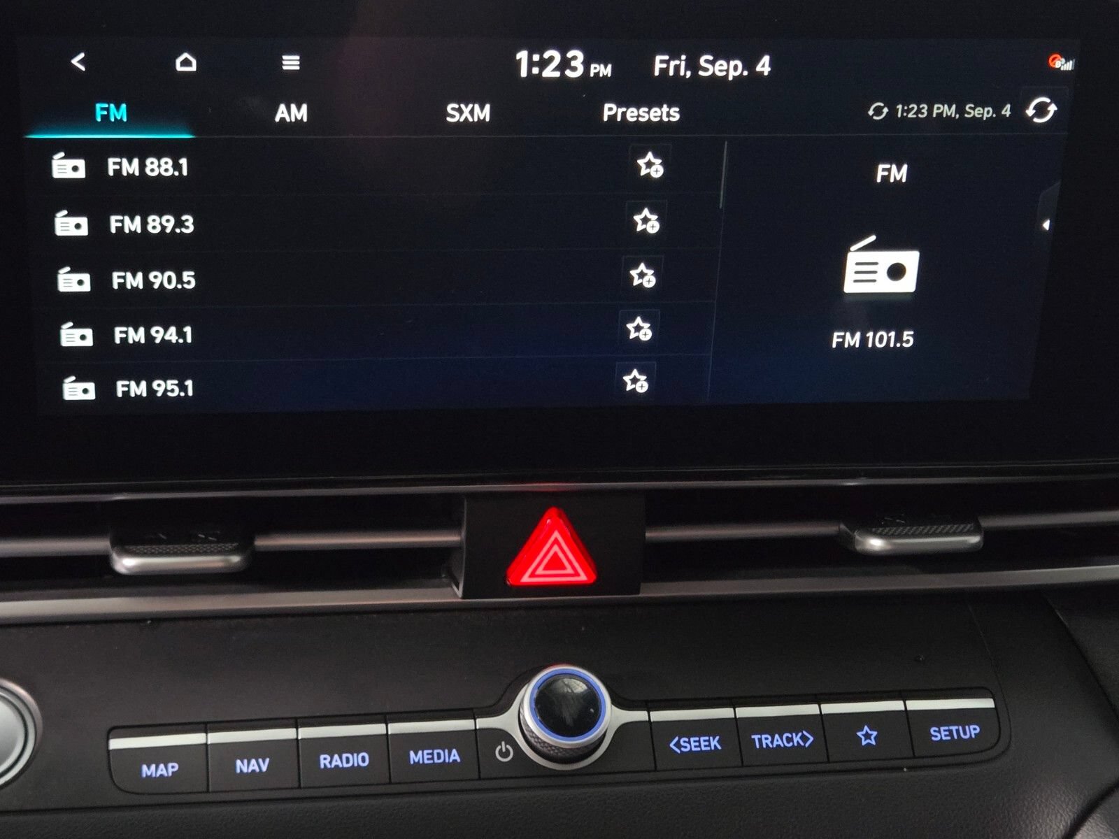 Used 2023 Hyundai Elantra SEL w/ Convenience Package FWD image 27