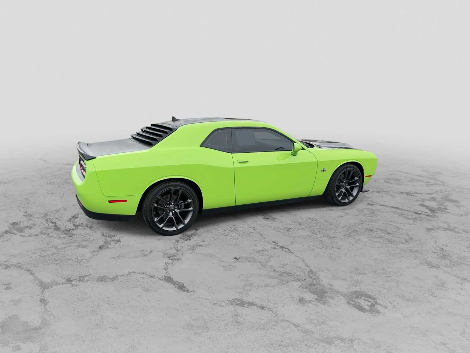 Used 2023 Dodge Challenger R/T w/ T/A Package image 8