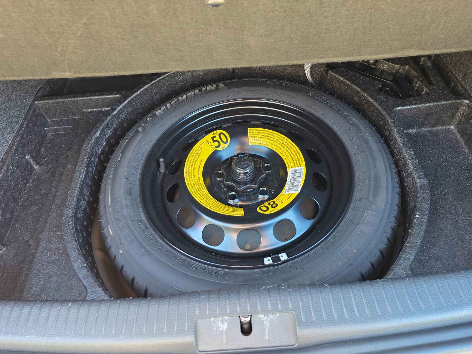 Used 2014 Volkswagen GTI Wolfsburg Edition image 39