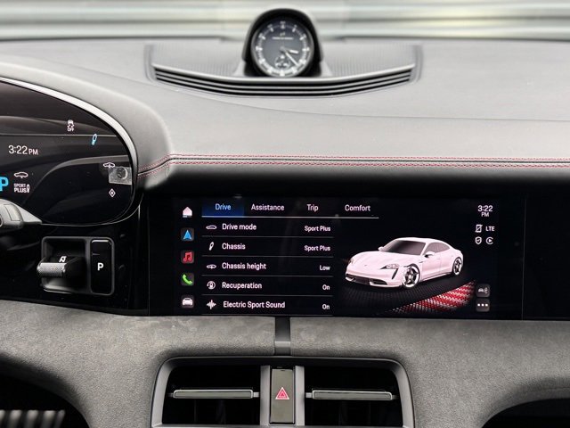 Used 2024 Porsche Taycan GTS image 28
