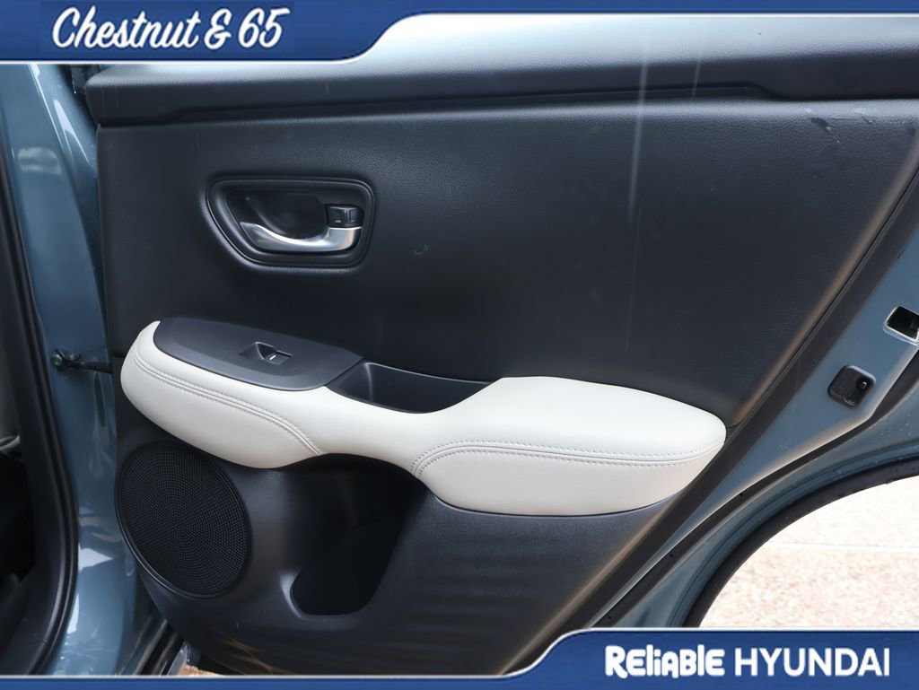 Used 2025 Honda HR-V LX image 12