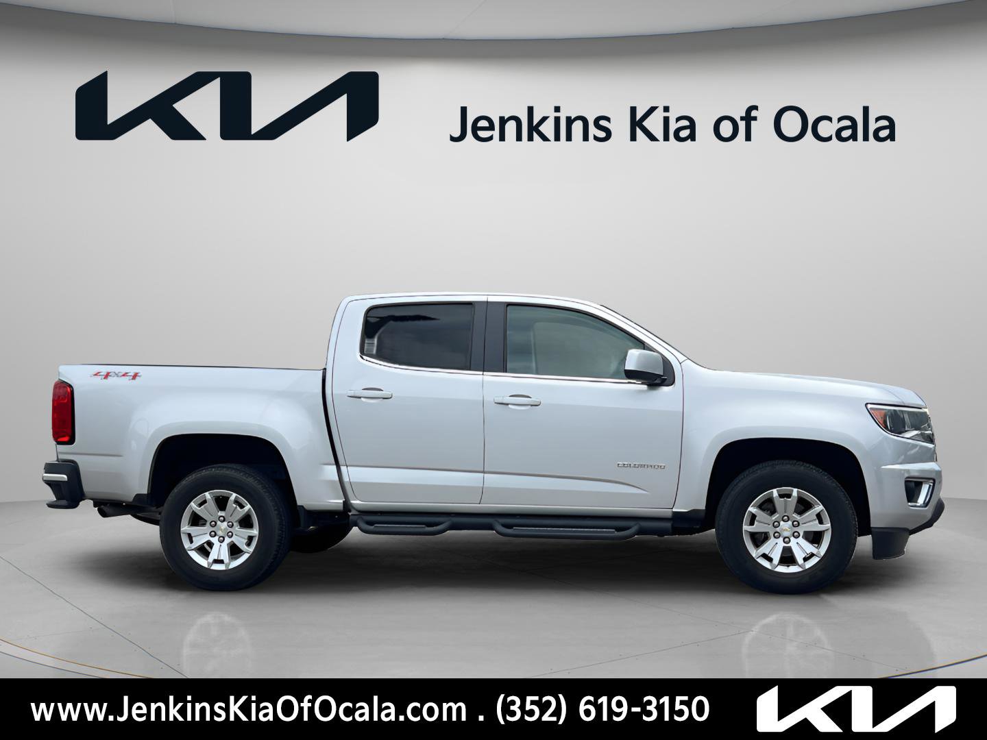 Used 2020 Chevrolet Colorado LT w/ LPO, Premium Interior Package AWD/4WD image 2