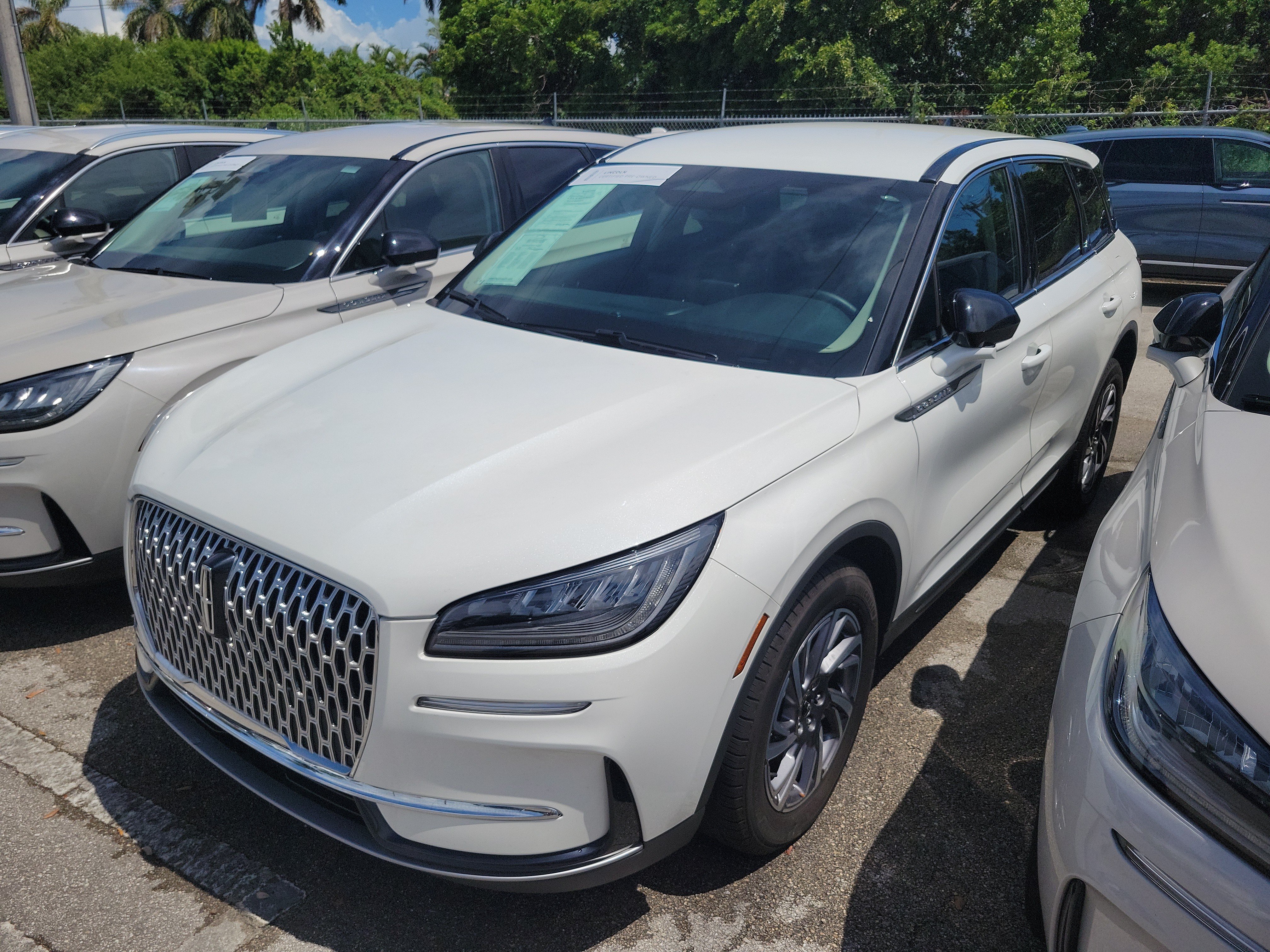 Used 2024 Lincoln Corsair FWD image 16