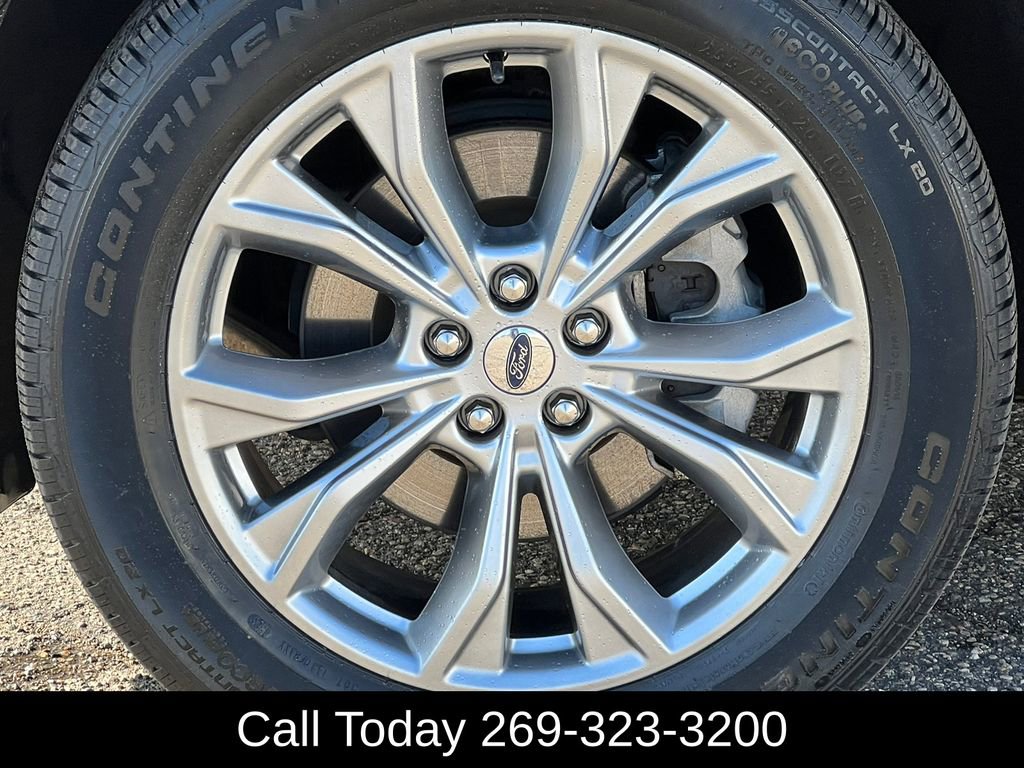 Used 2020 Ford Explorer XLT w/ Equipment Group 202A image 8