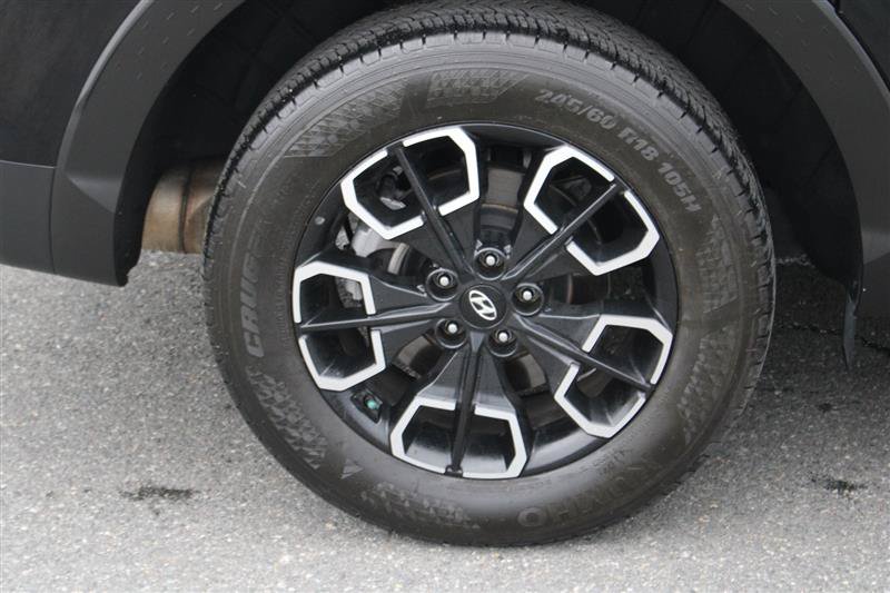 Used 2023 Hyundai Santa Cruz SE AWD/4WD image 9