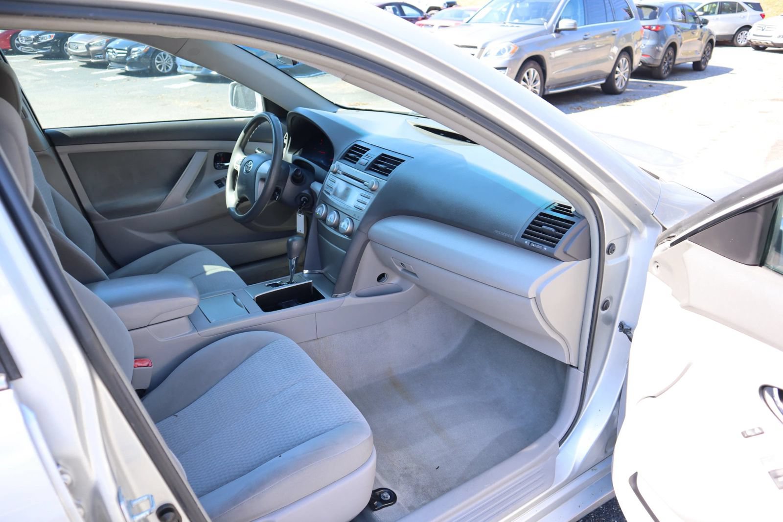 Used 2011 Toyota Camry LE w/ Fleet Convenience Pkg FWD image 15