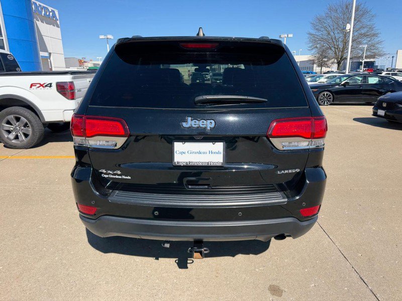 Used 2021 Jeep Grand Cherokee Laredo X image 3