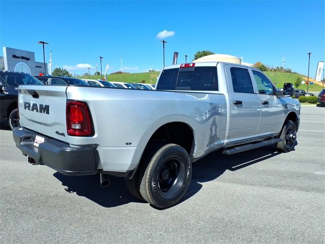 New 2026 RAM 3500 Tradesman image 4