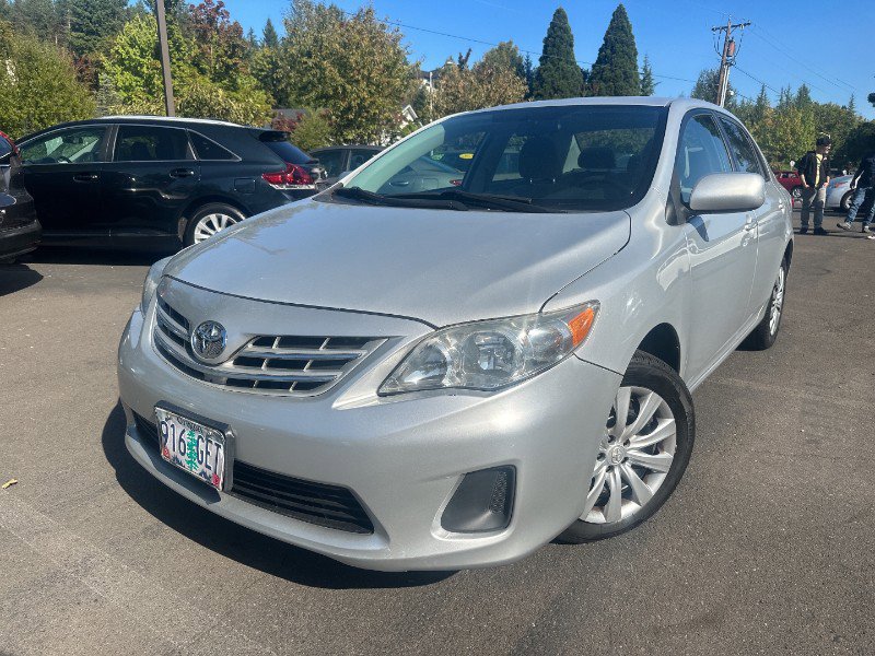 Used 2013 Toyota Corolla LE image 2
