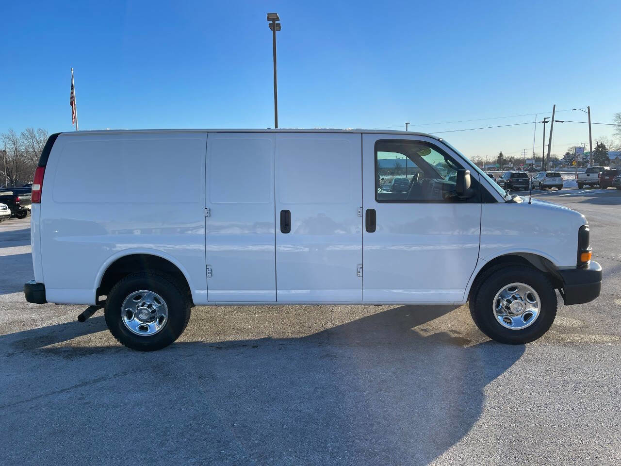 Used 2014 Chevrolet Express 2500 image 6