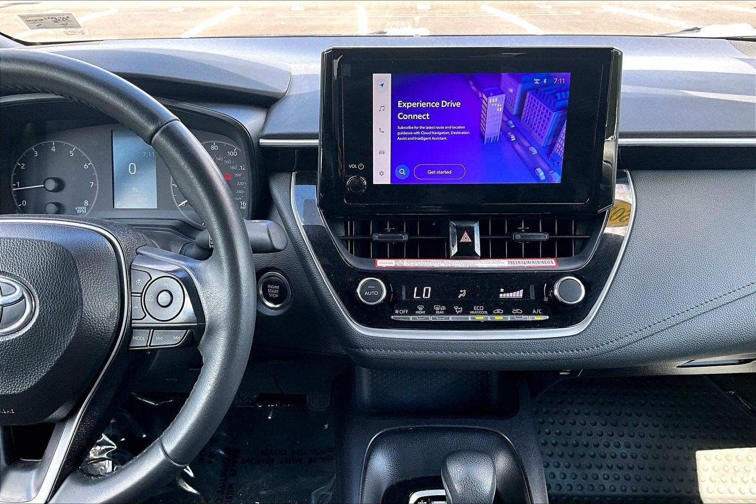 Used 2025 Toyota Corolla SE FWD image 6