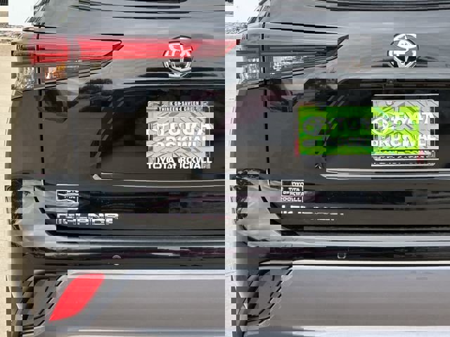 New 2026 Toyota Highlander Limited image 5