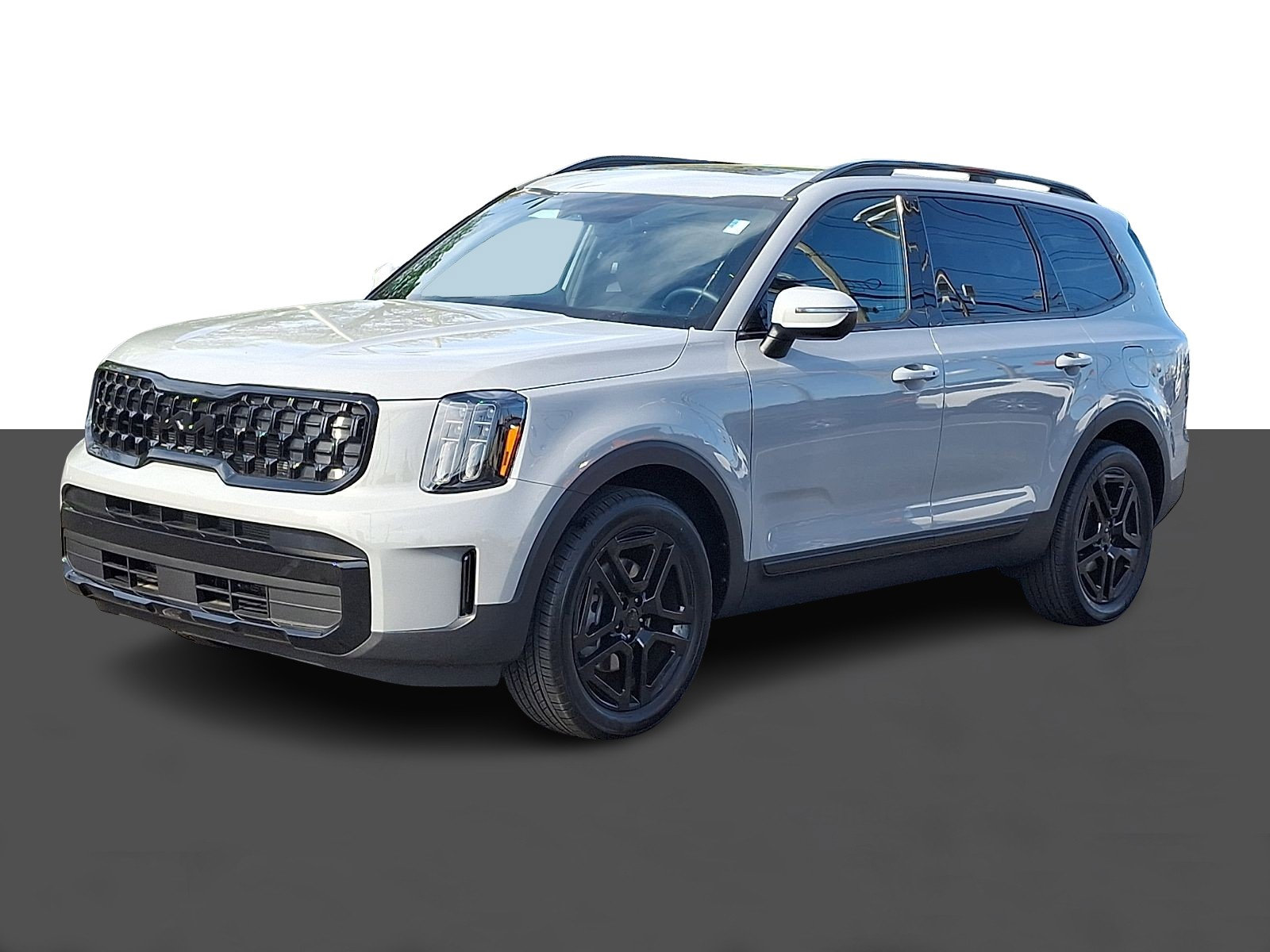 Used 2025 Kia Telluride EX X-Line AWD/4WD image 3