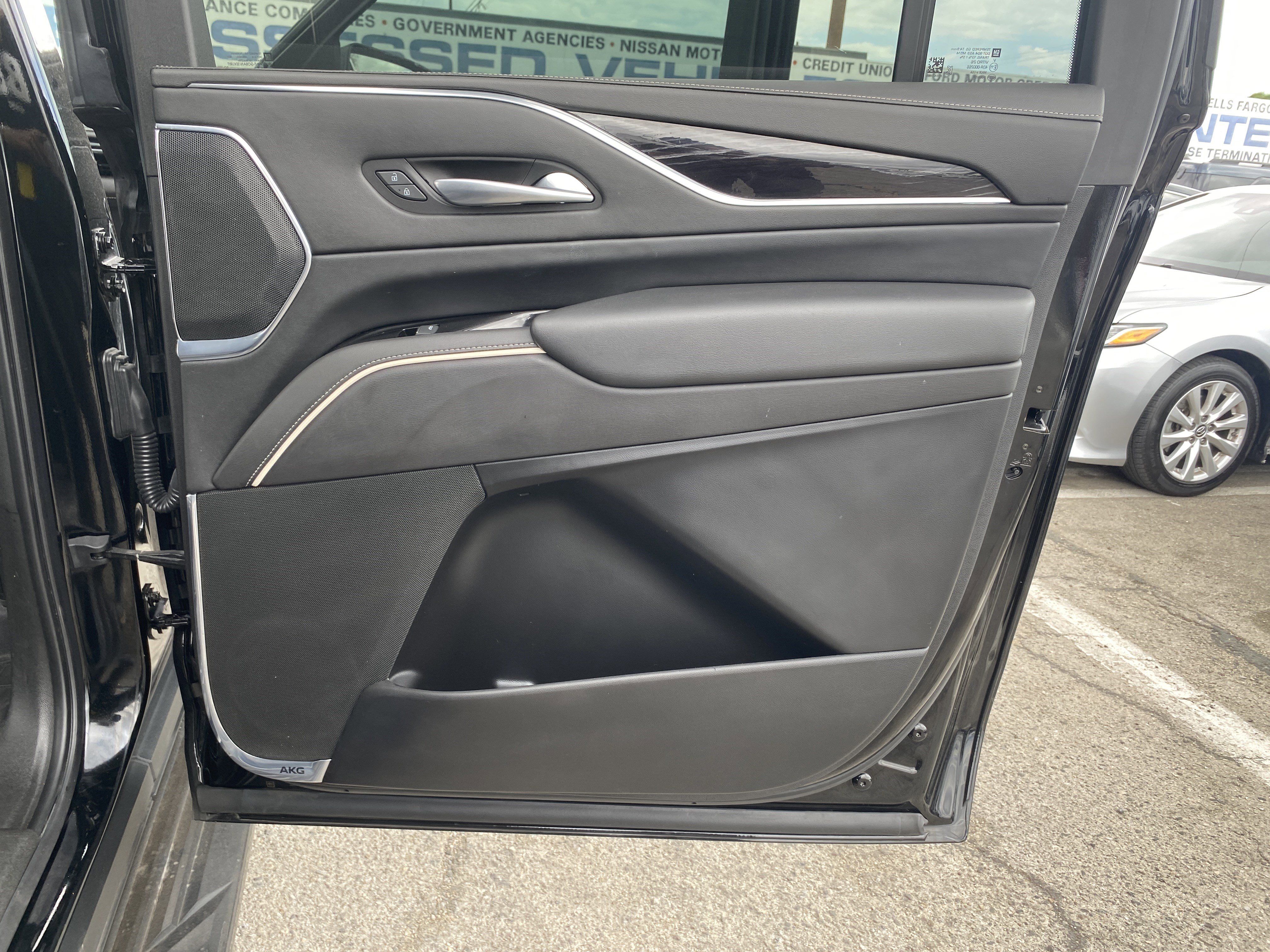 Used 2021 Cadillac Escalade ESV Sport AWD/4WD image 26