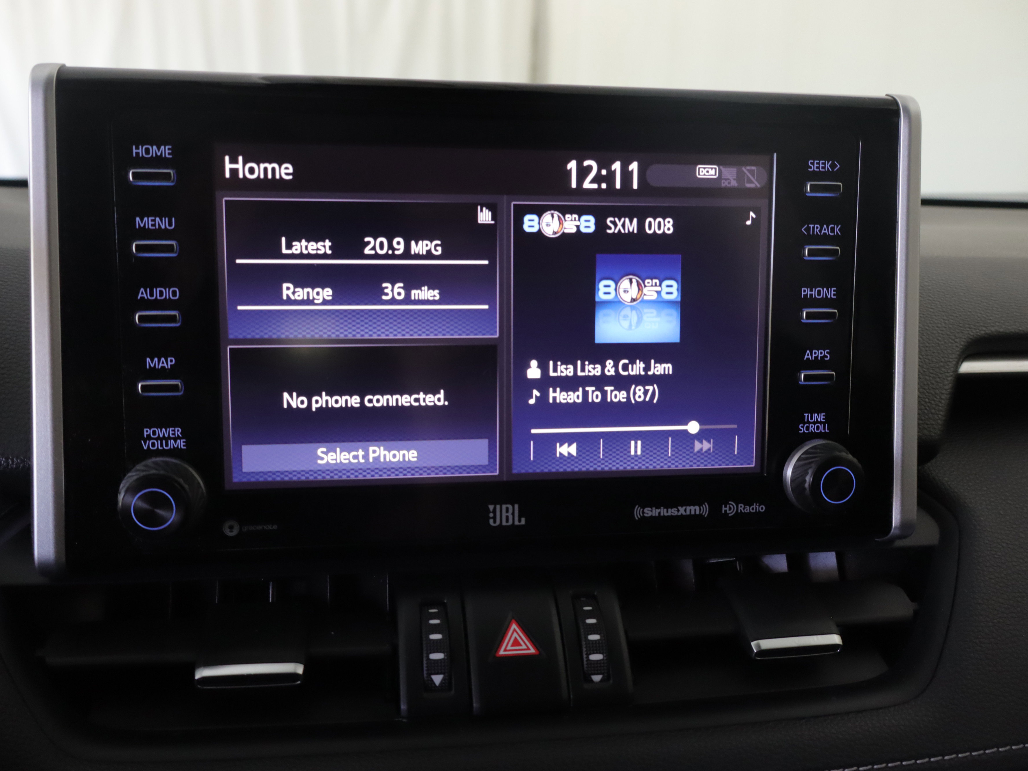 Used 2019 Toyota RAV4 XLE Premium w/ Cold Weather Package AWD/4WD image 16