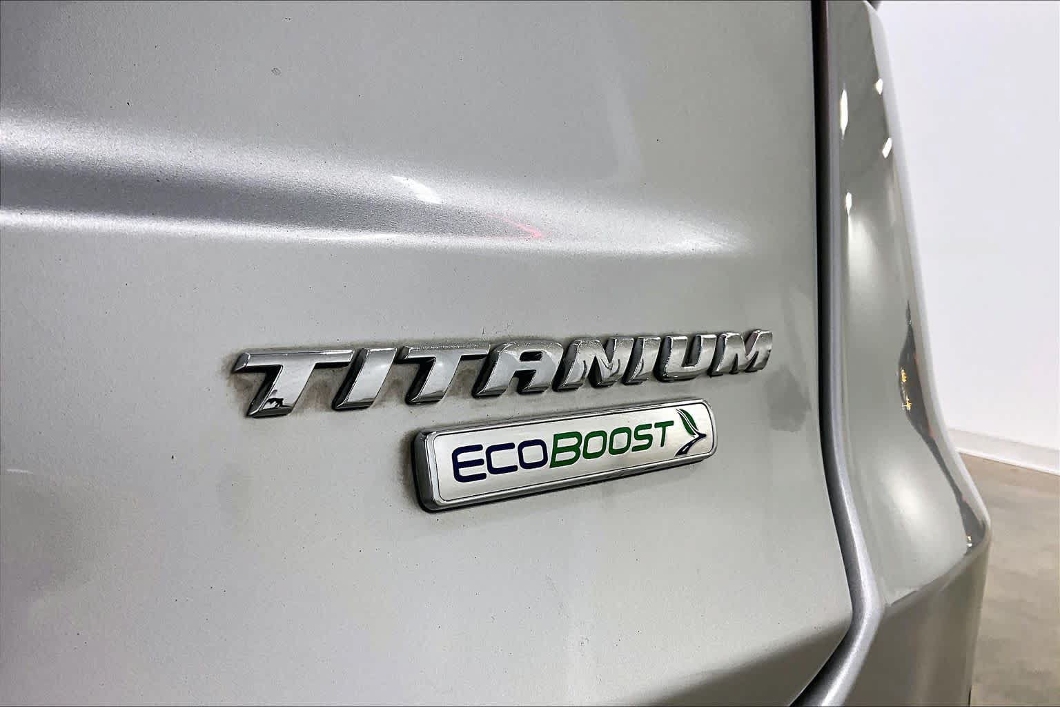 Used 2019 Ford Fusion Titanium FWD image 10