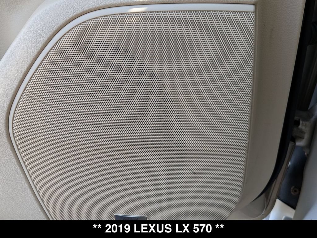 Used 2019 Lexus LX 570 4WD w/ Luxury Package image 22