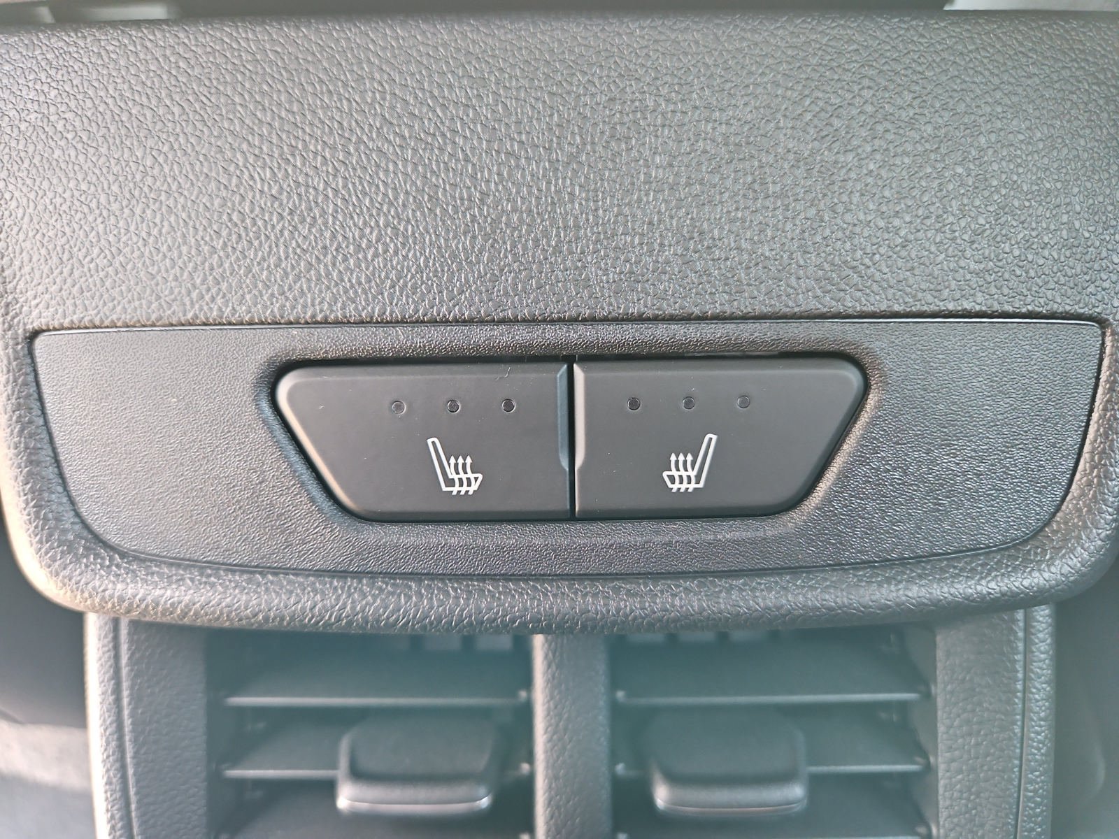 New 2027 GMC Terrain Elevation w/ Elevation Premium Package FWD image 19