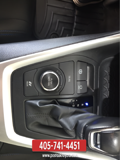 Used 2023 Toyota RAV4 SE AWD/4WD image 17