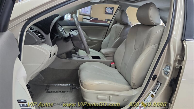 Used 2007 Toyota Camry Hybrid w/ Leather Pkg FWD image 15