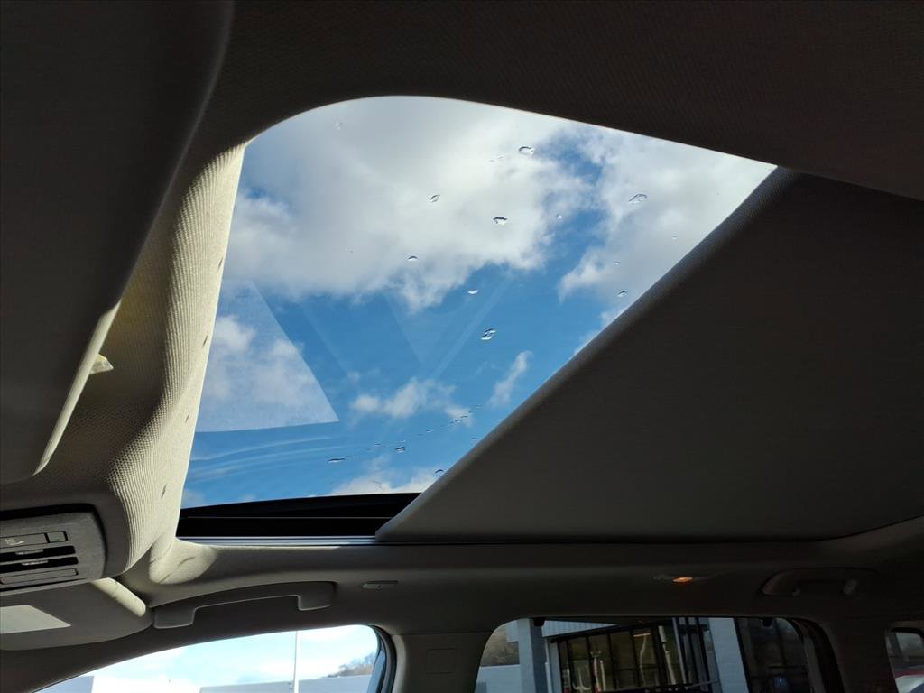 Certified 2023 Nissan Rogue SL w/ SL Premium Package image 9