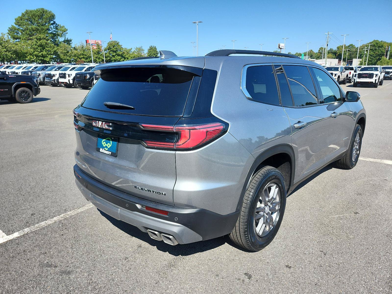 Certified 2025 GMC Acadia Elevation AWD/4WD image 3