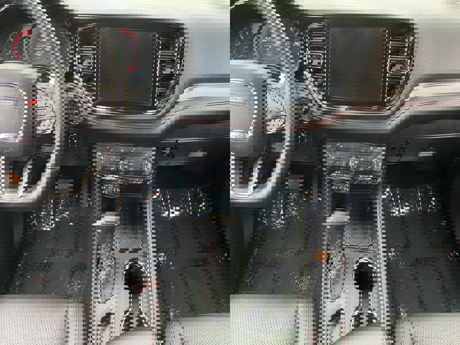 Used 2025 Dodge Durango GT image 11