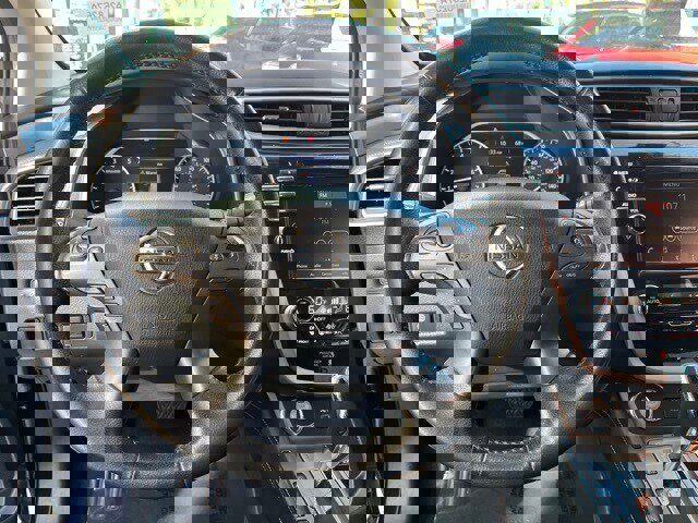 Used 2020 Nissan Murano SV image 17