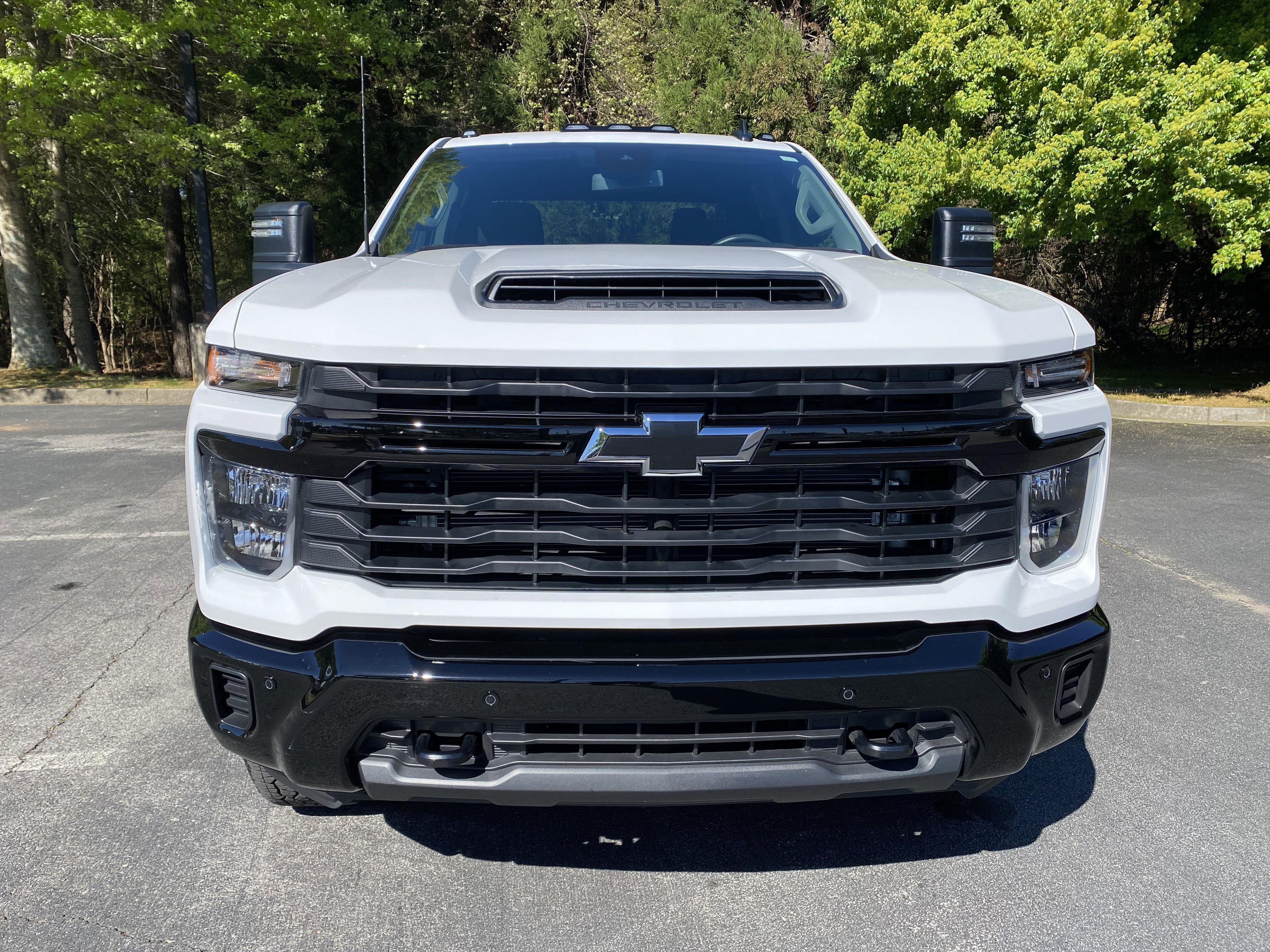 Used 2026 Chevrolet Silverado 2500 Custom w/ Custom Value Package image 3