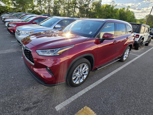 Used 2022 Toyota Highlander Limited image 14