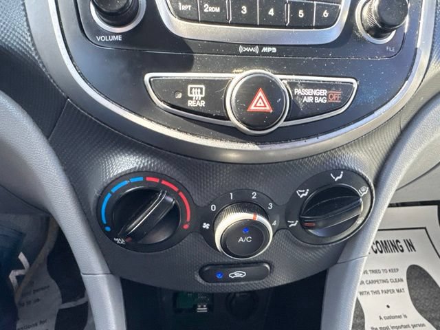 Used 2017 Hyundai Accent SE FWD image 30