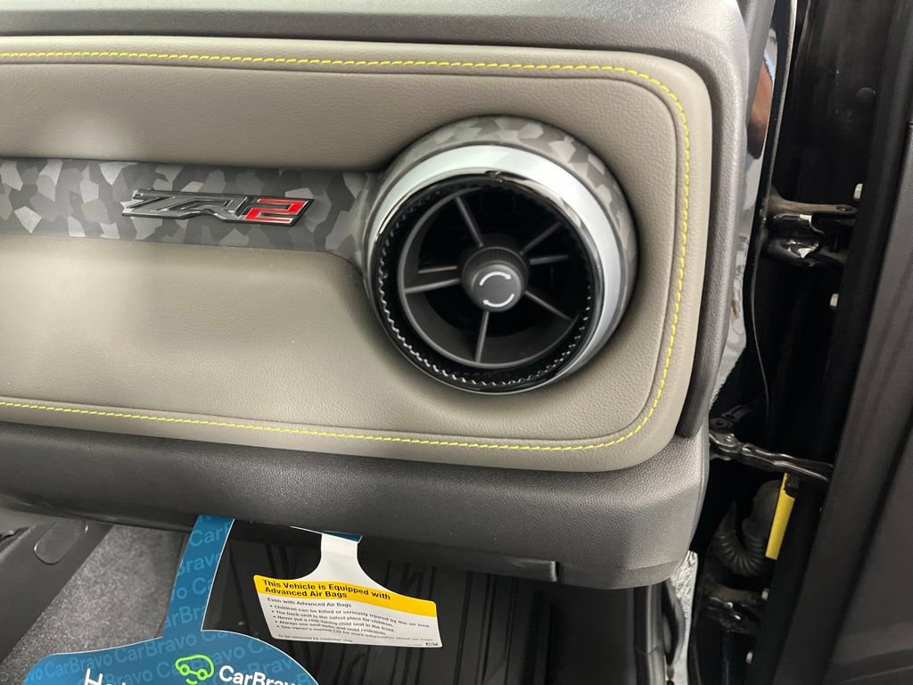 Used 2026 Chevrolet Colorado ZR2 w/ Technology Package AWD/4WD image 18