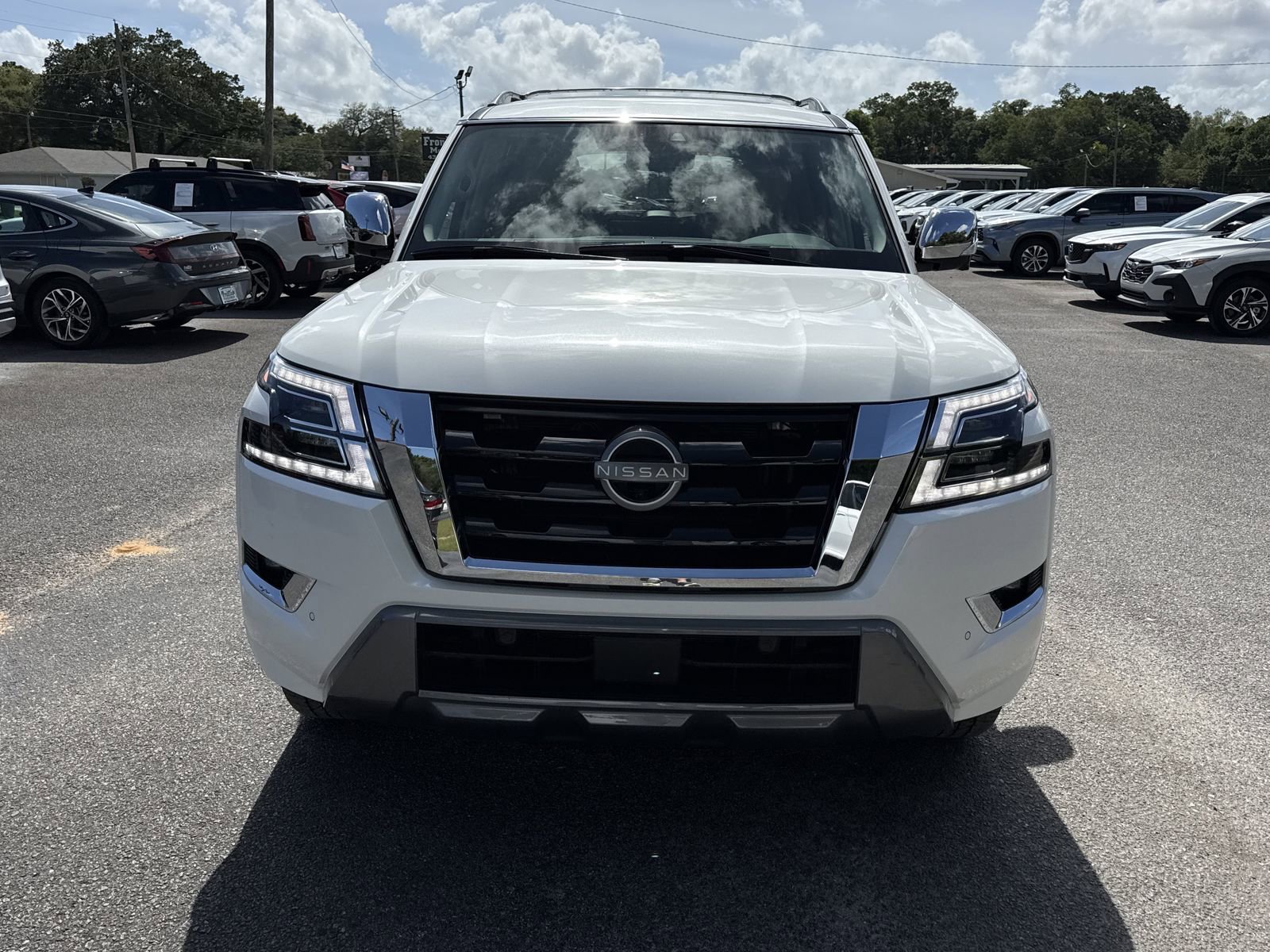 Used 2024 Nissan Armada Platinum w/ Captain's Chairs Package image 8