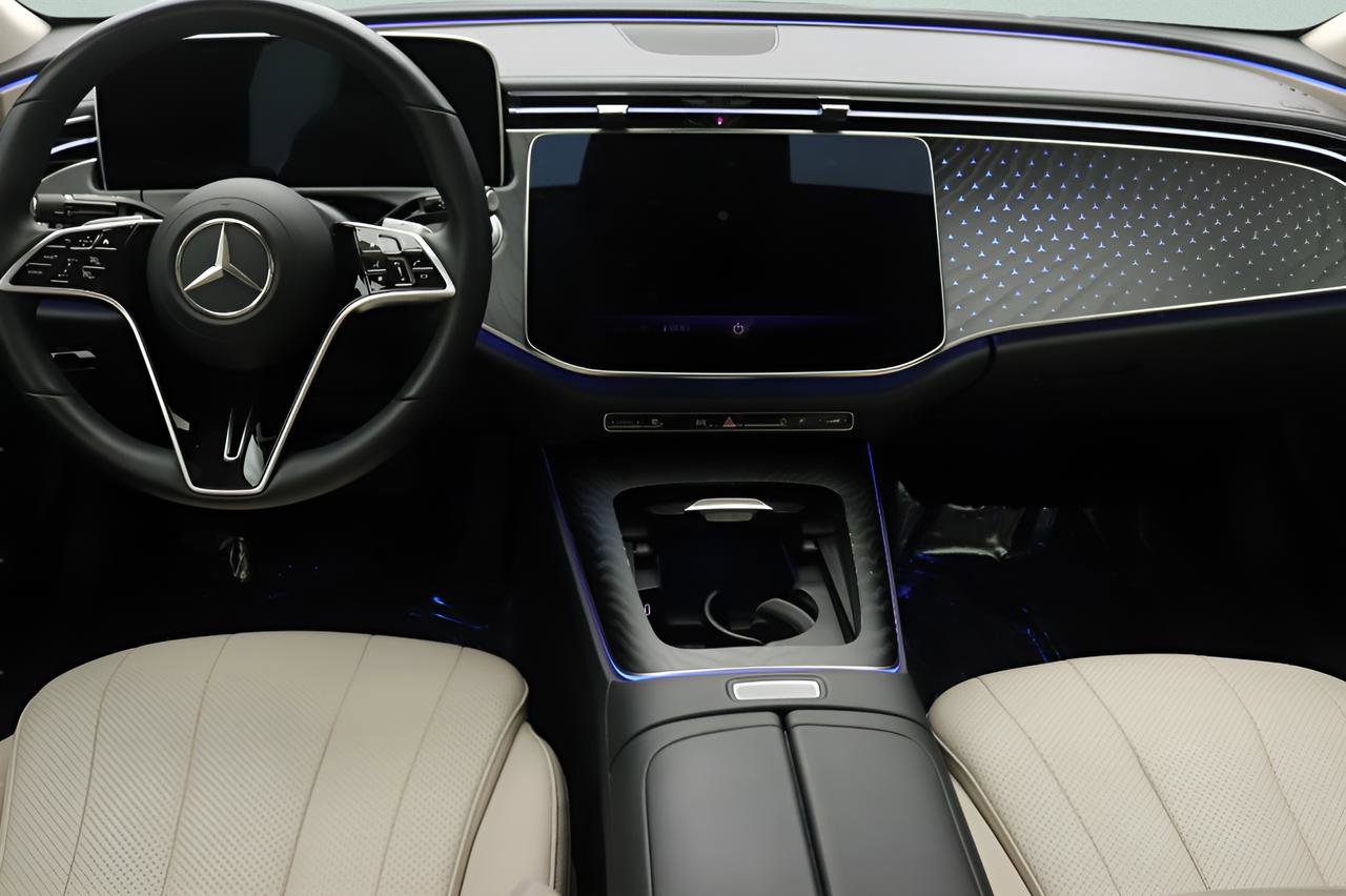 Certified 2024 Mercedes-Benz E 350 4MATIC Sedan image 7