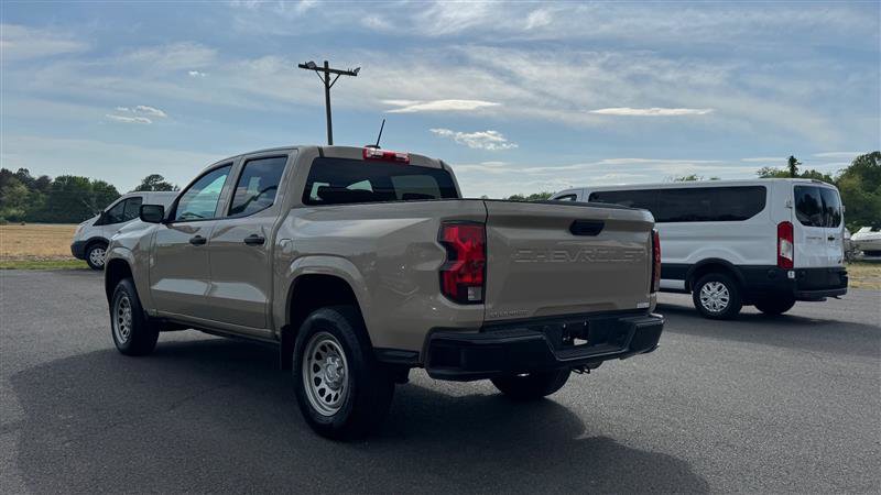 Used 2024 Chevrolet Colorado W/T image 7