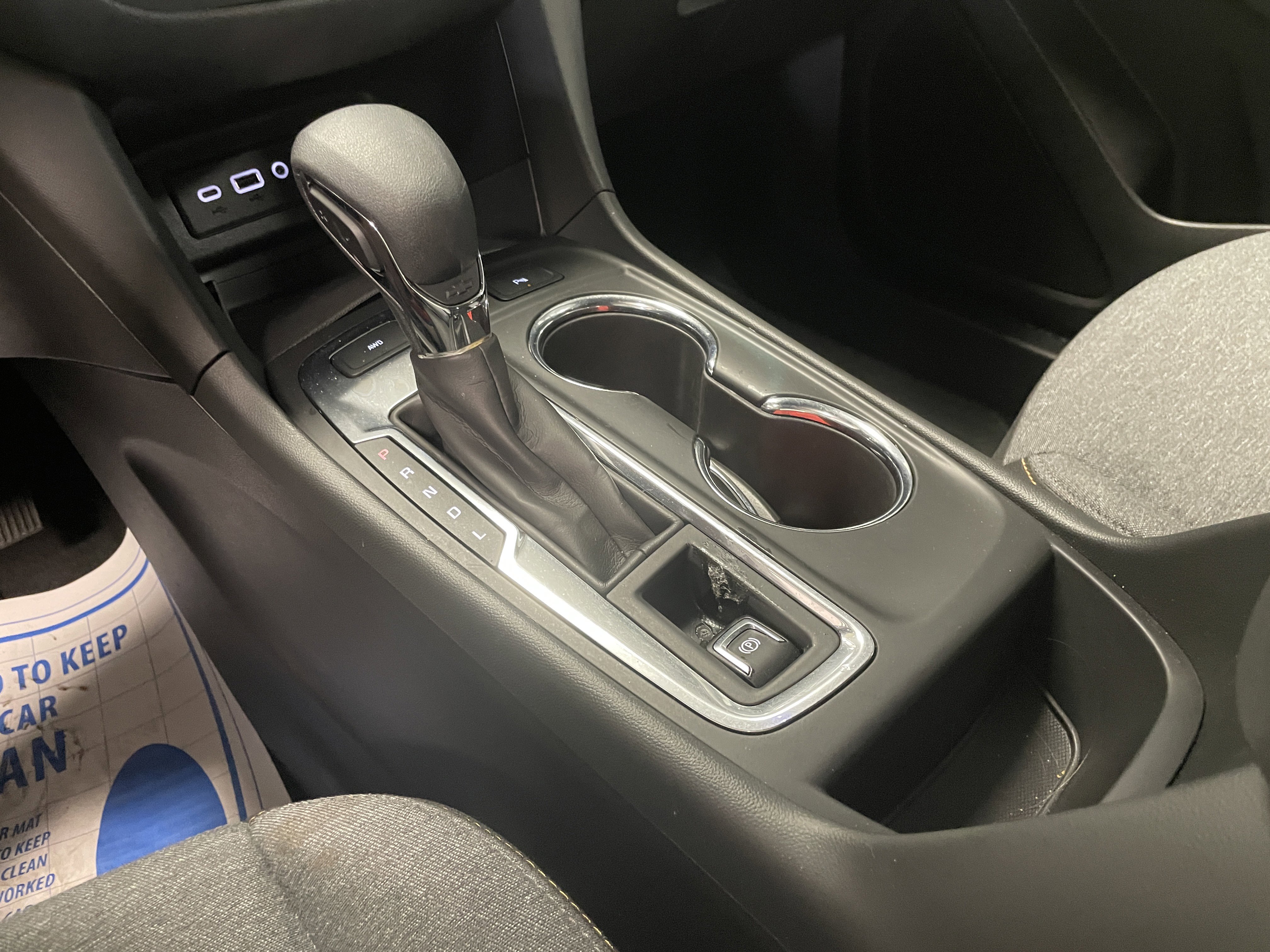 Used 2023 Chevrolet Equinox LT image 14