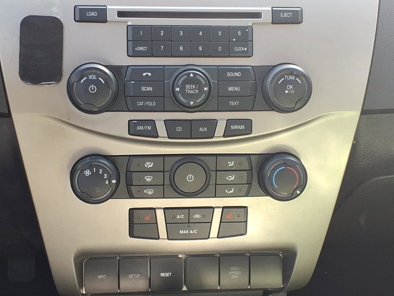 Used 2009 Ford Focus SE image 6