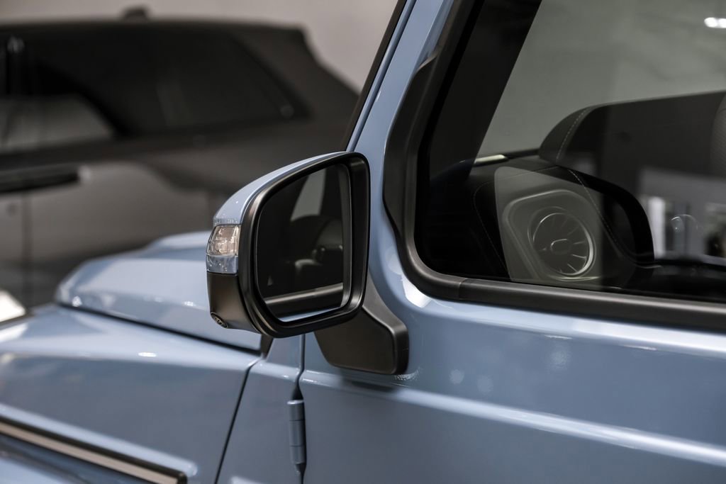 Used 2025 Mercedes-Benz G 550 image 40