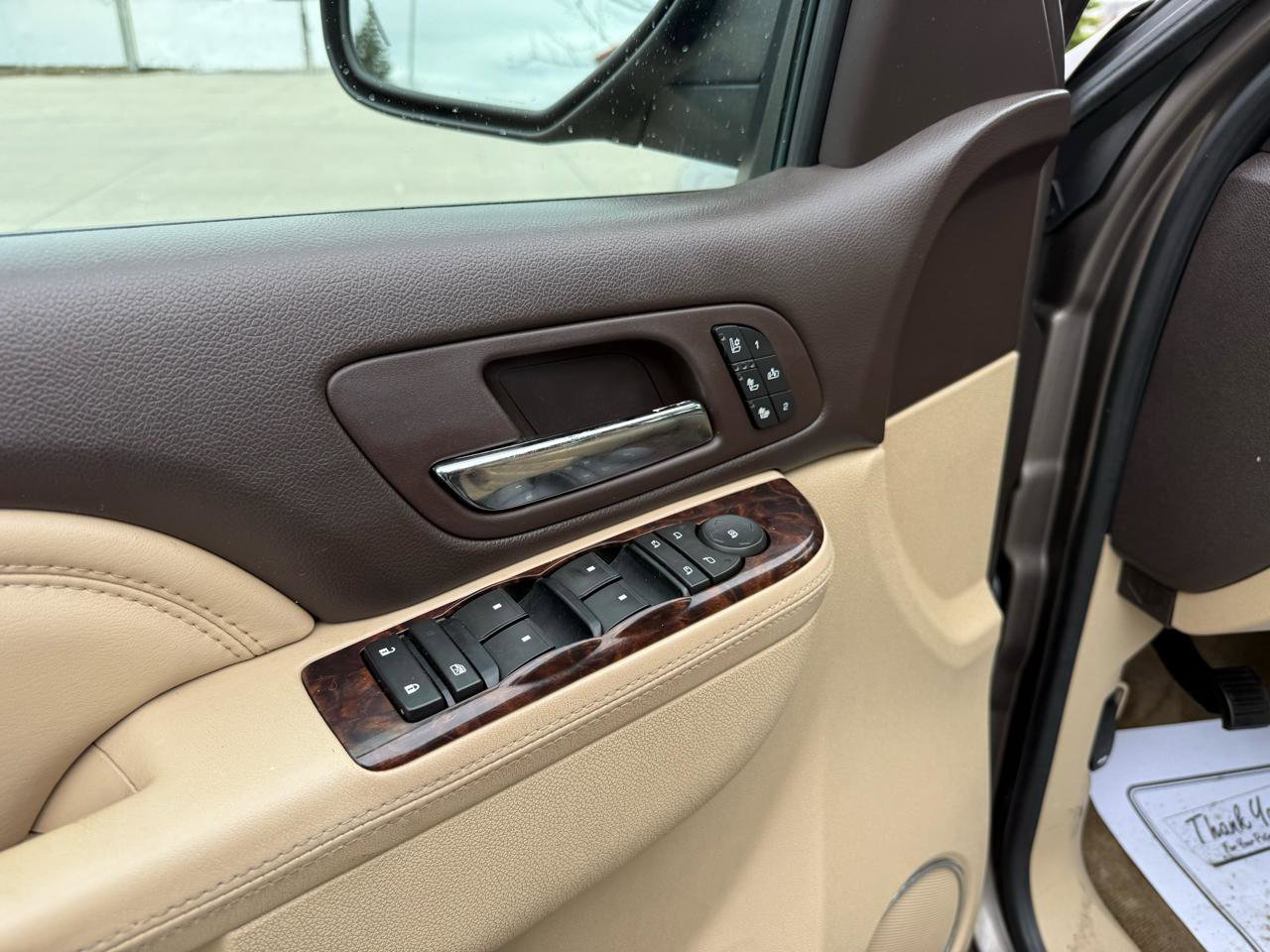 Used 2011 GMC Yukon Denali image 12