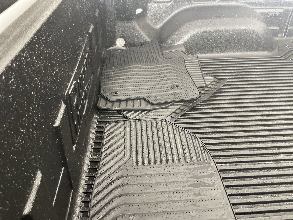 Used 2022 GMC Sierra 1500 SLE image 34