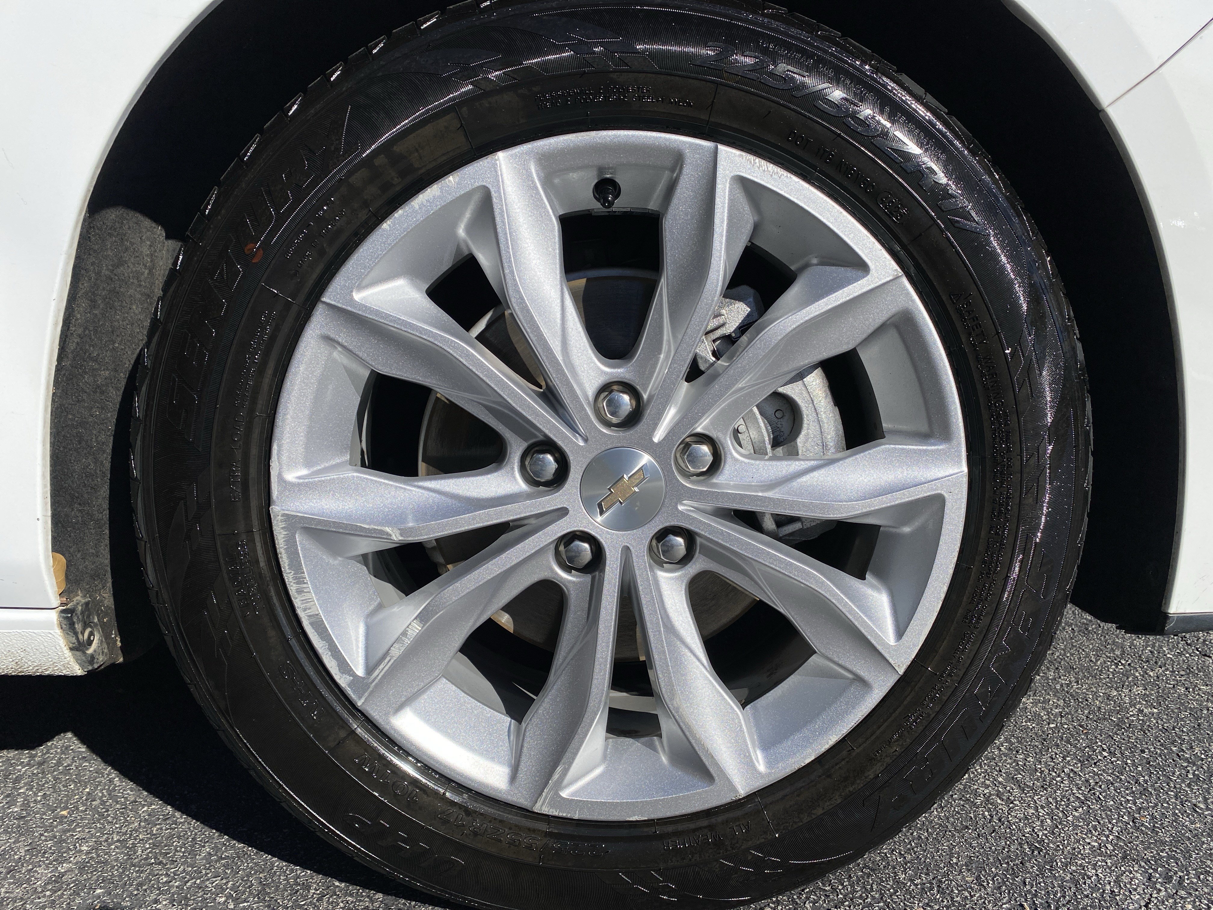 Used 2020 Chevrolet Malibu LT FWD image 12