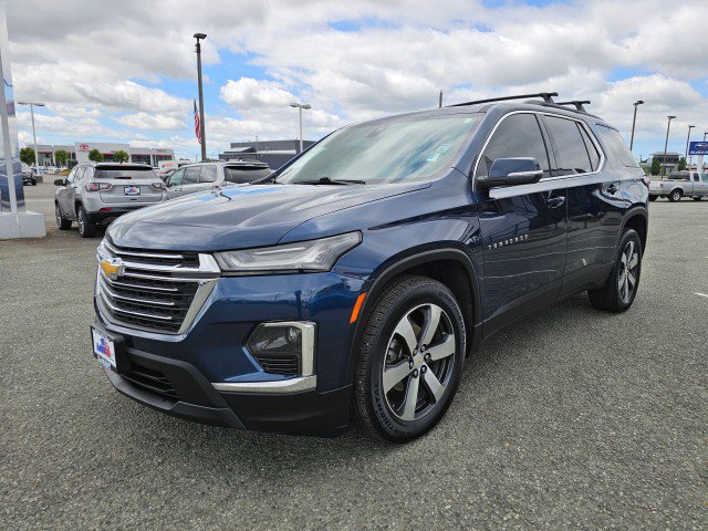 Used 2023 Chevrolet Traverse LT w/ LT Premium Package image 7
