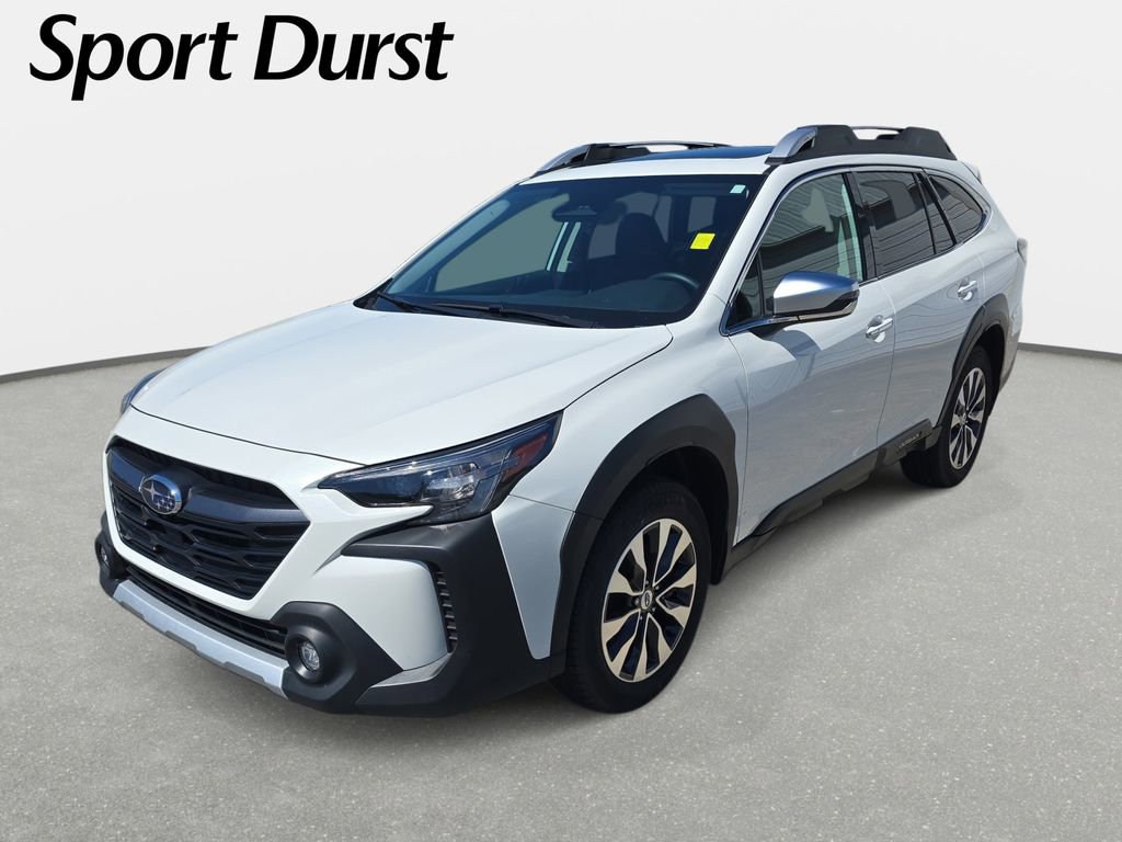 Used 2025 Subaru Outback Touring AWD/4WD image 1