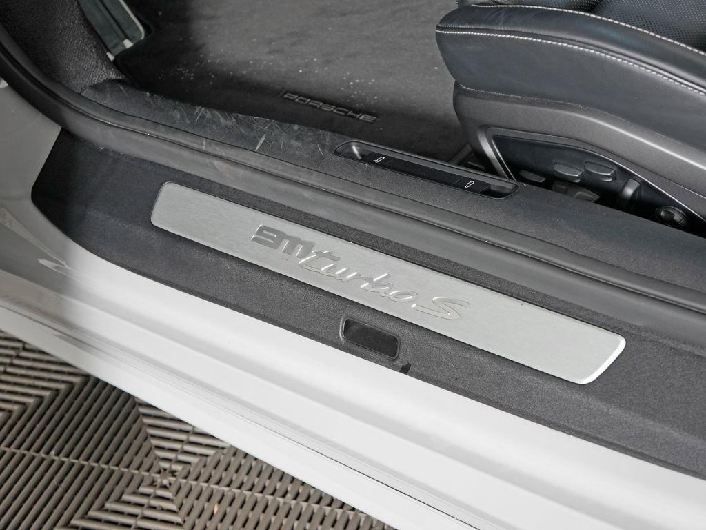 Certified 2022 Porsche 911 Turbo S AWD/4WD image 23