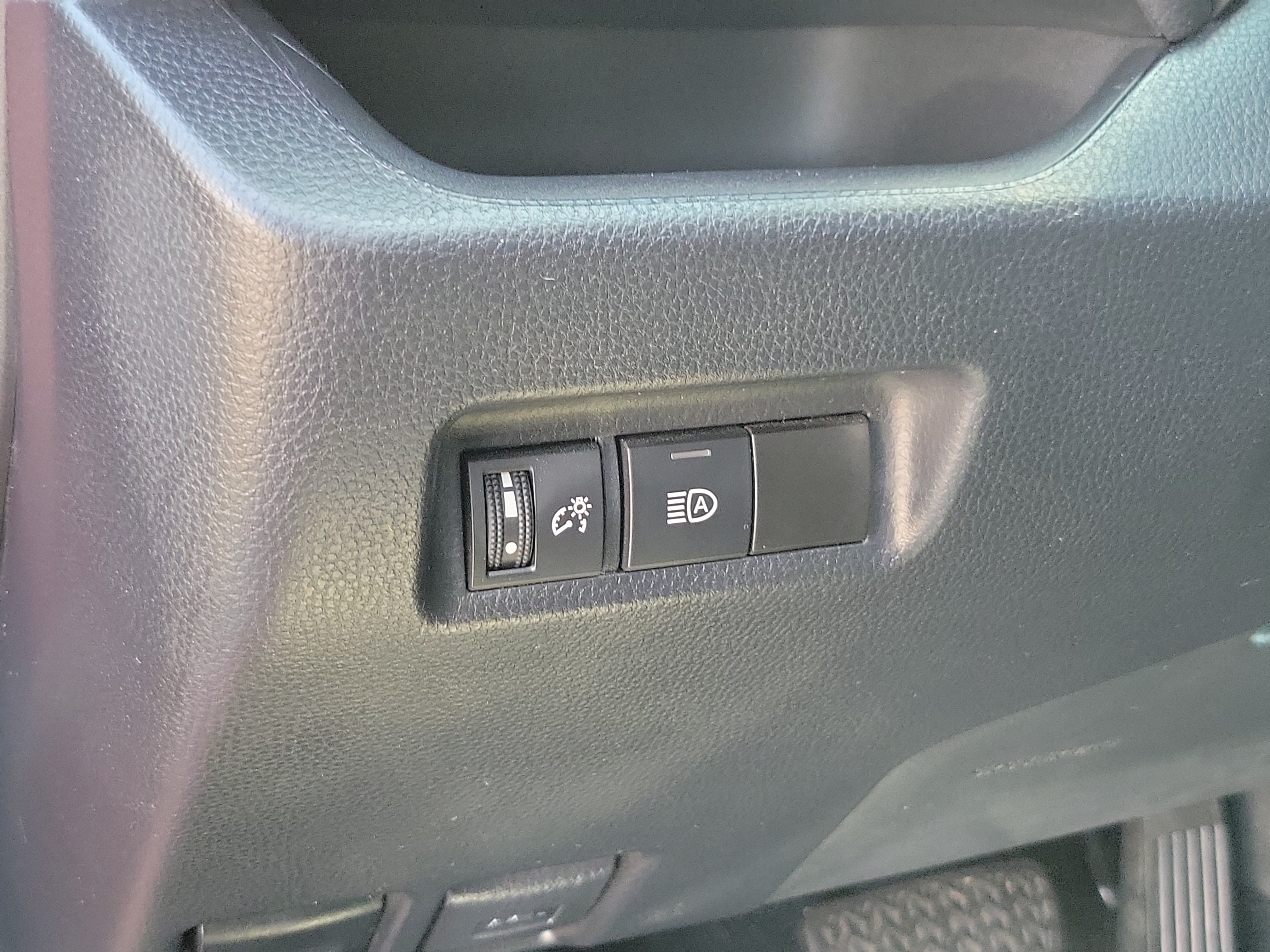 Certified 2023 Toyota RAV4 XLE AWD/4WD image 18
