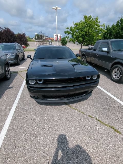 Used 2015 Dodge Challenger R/T Plus RWD image 4