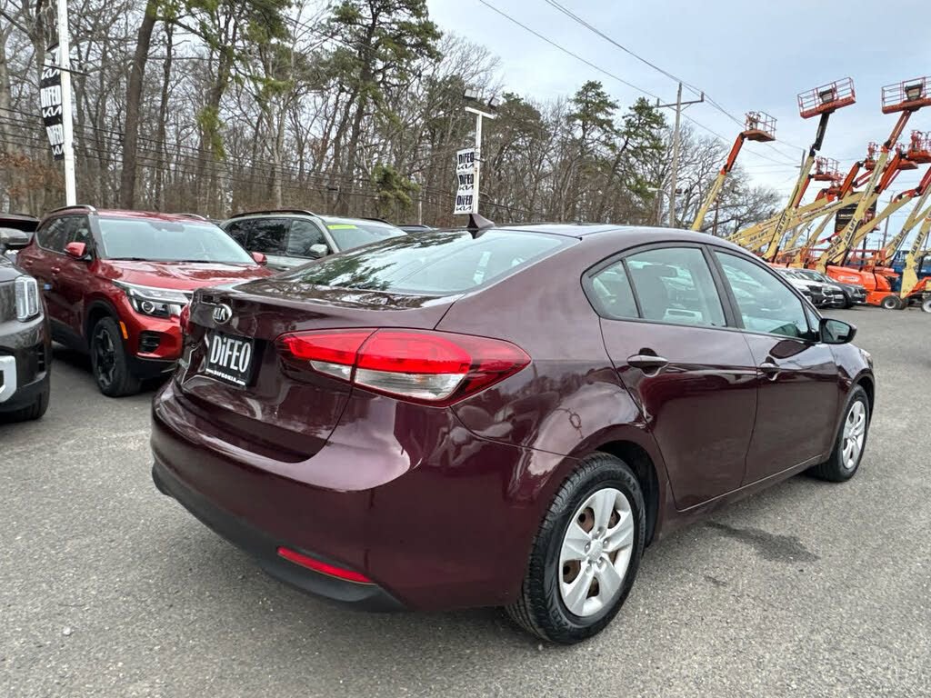 Used 2017 Kia Forte LX w/ LX Popular Package image 6