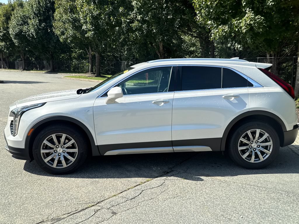 Used 2019 Cadillac XT4 Premium Luxury w/ Cold Weather Package AWD/4WD image 6
