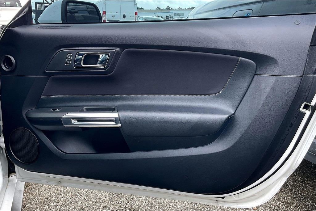 Used 2016 Ford Mustang Coupe image 22